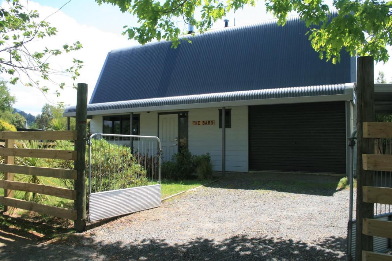 The Barn in Turangi Villa Bagian luar foto